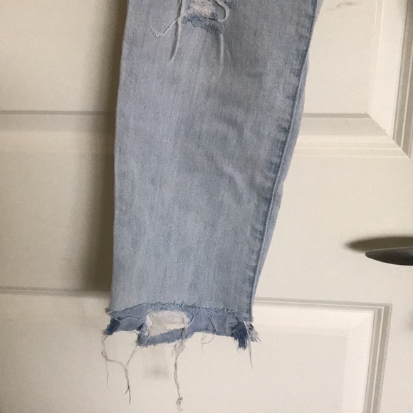 Gap light wash destroyed jeans - Picture 5 of 10